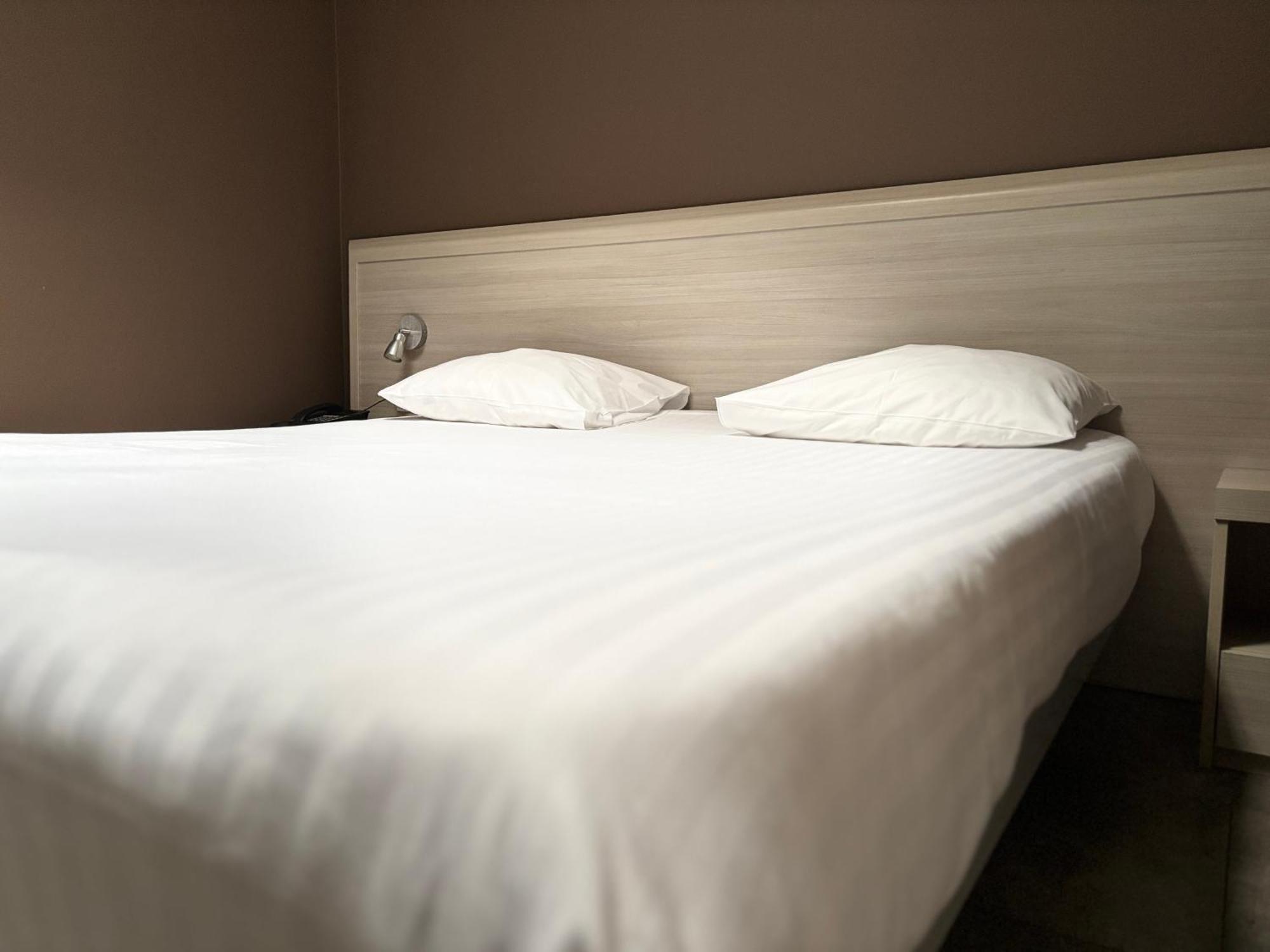 Hotel La Louve La Louvière Zewnętrze zdjęcie