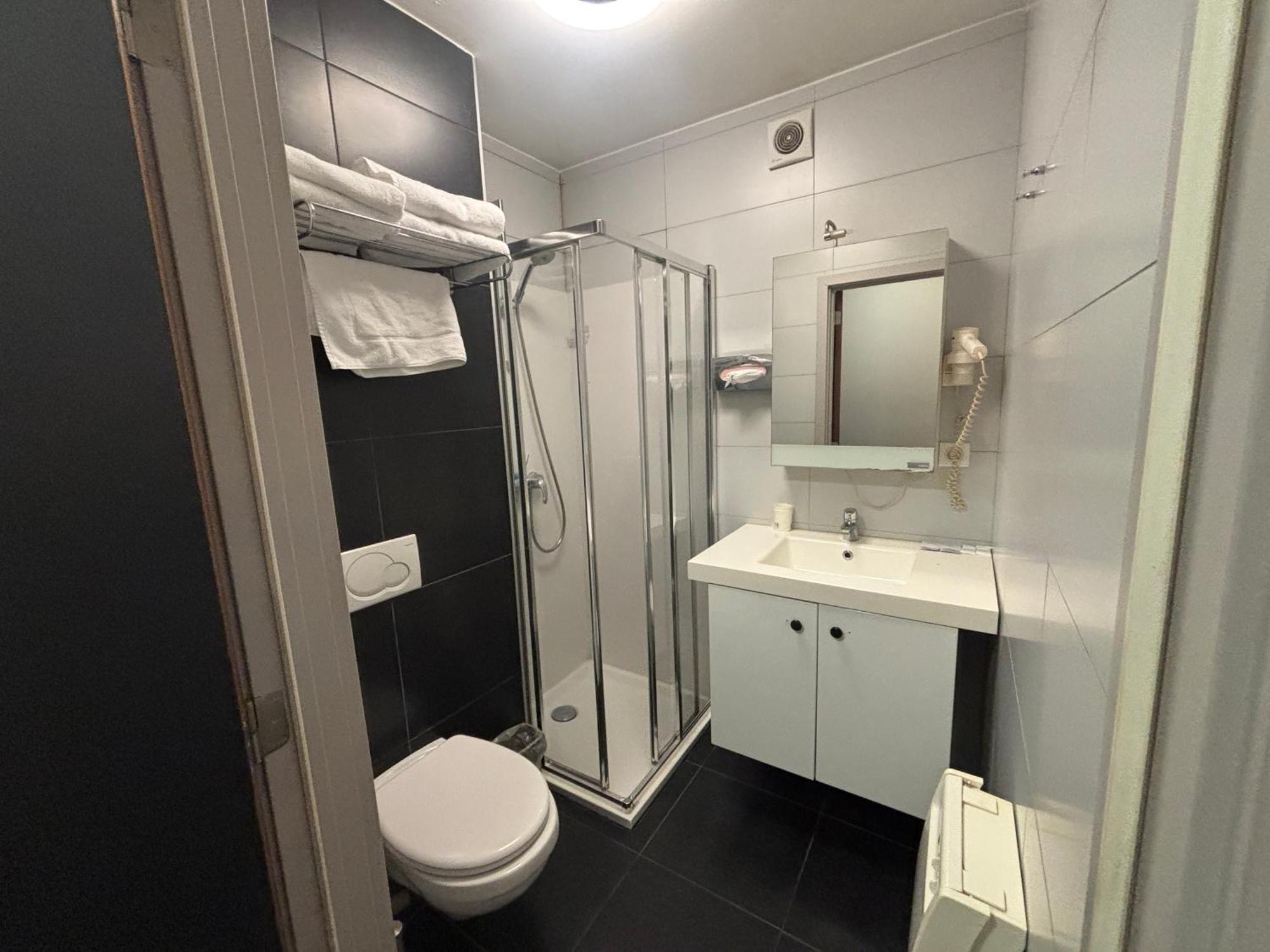 Hotel La Louve La Louvière Zewnętrze zdjęcie