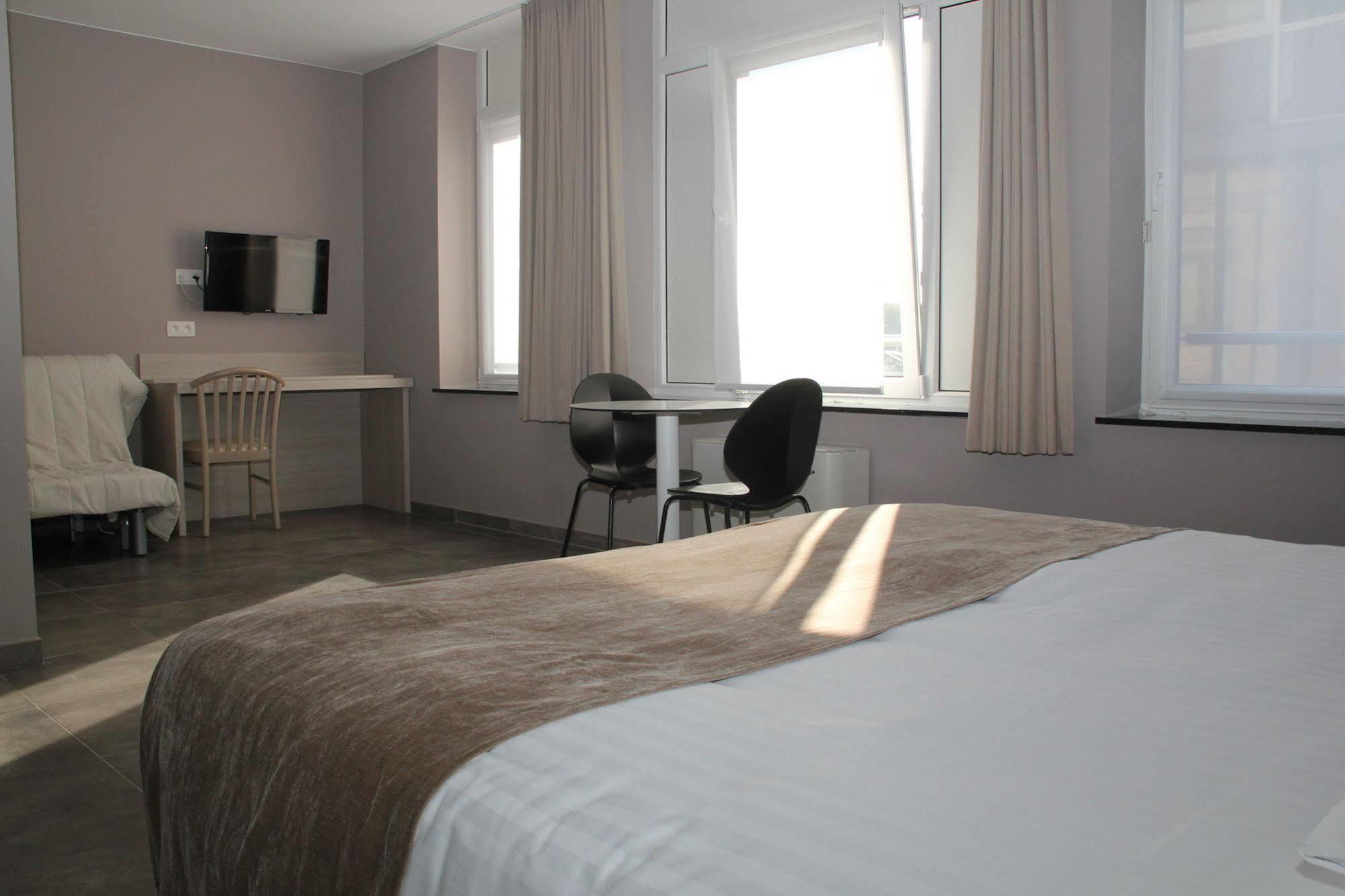 Hotel La Louve La Louvière Zewnętrze zdjęcie