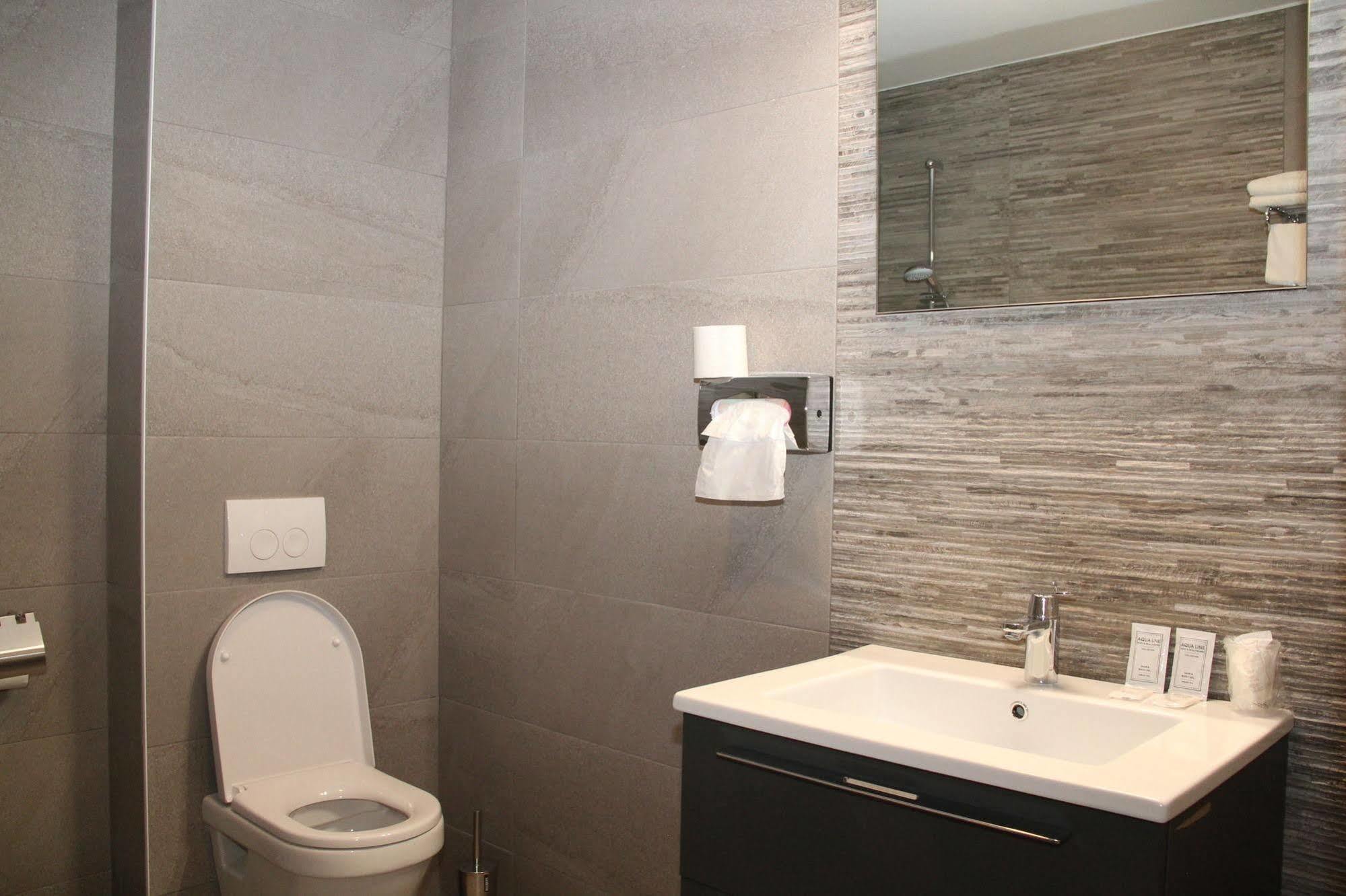 Hotel La Louve La Louvière Zewnętrze zdjęcie
